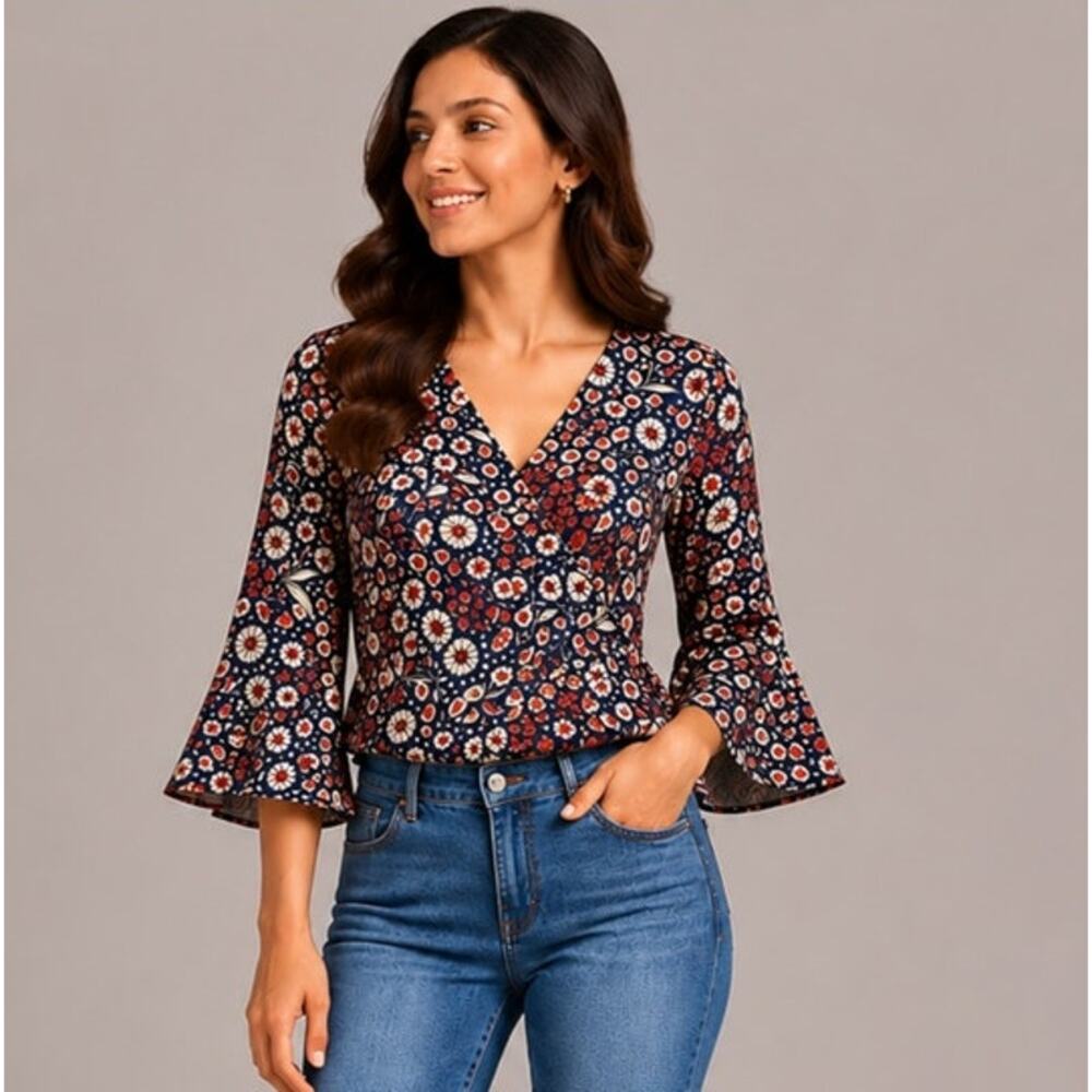 Sanctuary Womans Large Blouse 3/4 Bell Sleeve Blue Floral V-Neck Pop-Over